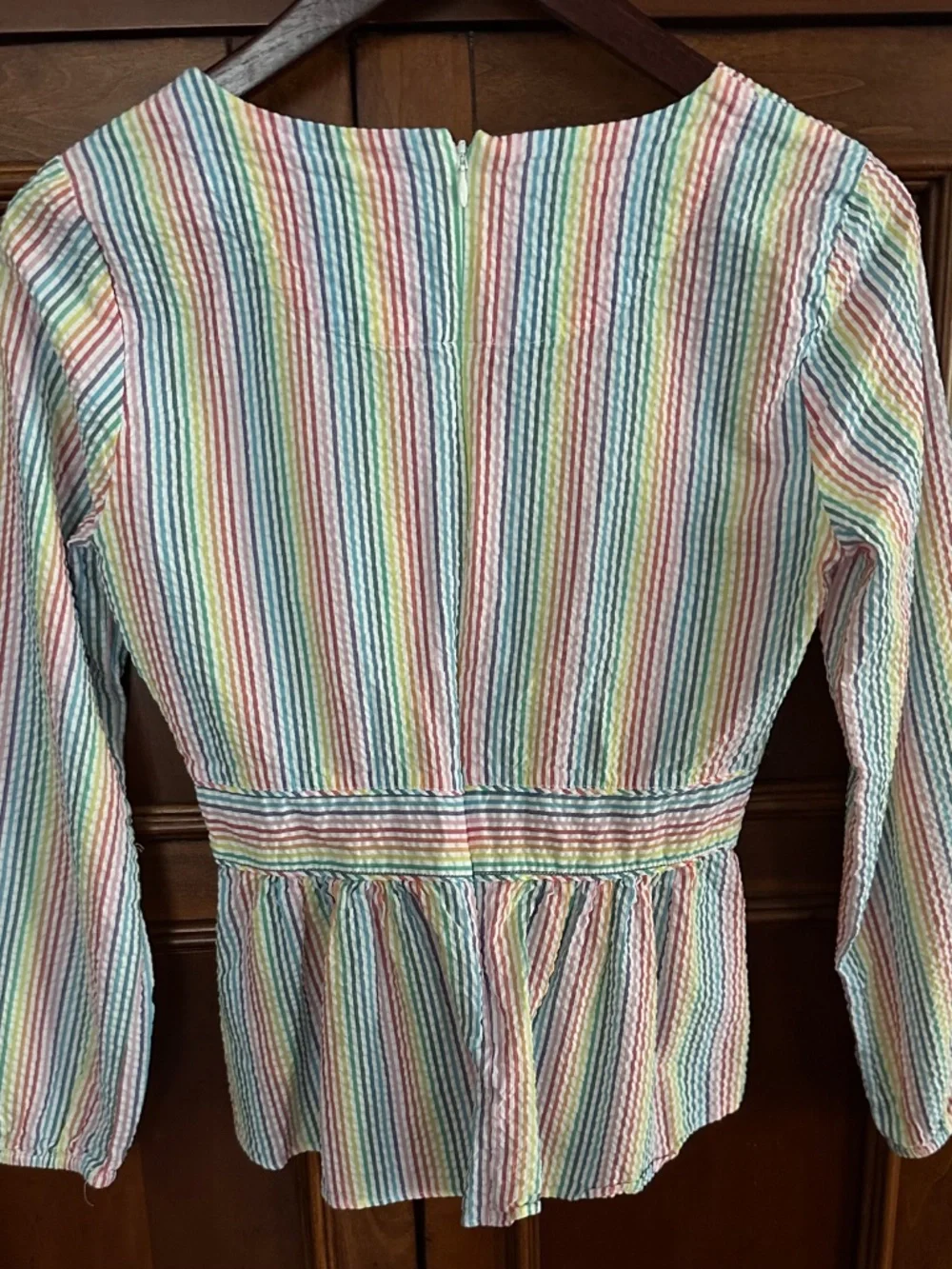 J. Crew V-Neck Peplum Cotton Top Rainbow Seersucker Stripes #AM647 Size 4/6 NWOT
